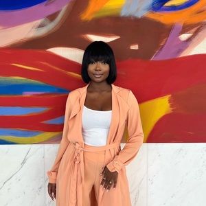 Meet your Posher, Mia